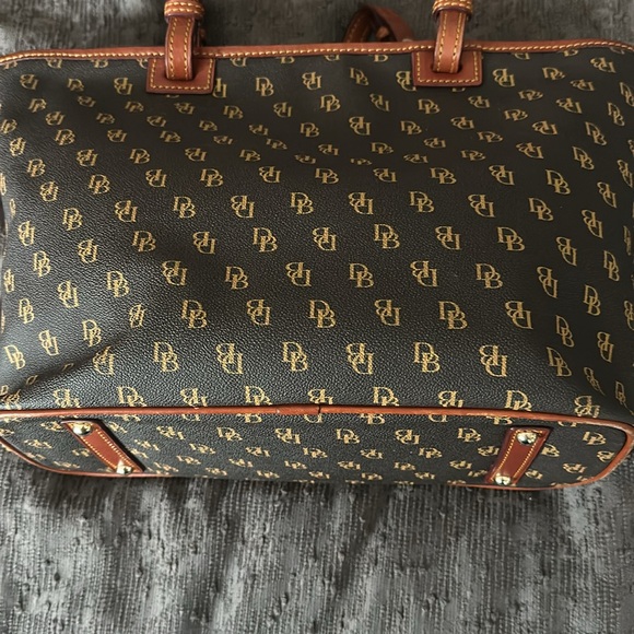 Dooney & Bourke tote … EUC - Picture 3 of 13